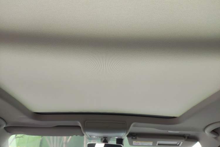 Used Volkswagen Tiguan L 2022 330TSI Automatic Two-Wheel Drive R-Line Enhanced Edition Headliner