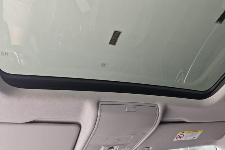 Used Volkswagen Tiguan L 2022 330TSI Automatic Two-Wheel Drive Smart Edition Headliner