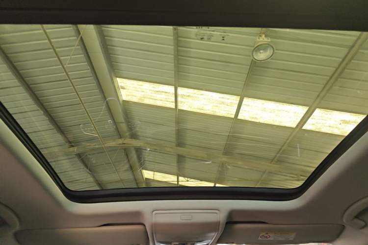 Used Volkswagen Tiguan L 2022 330TSI Automatic Two-Wheel Drive R-Line Enhanced Edition Headliner