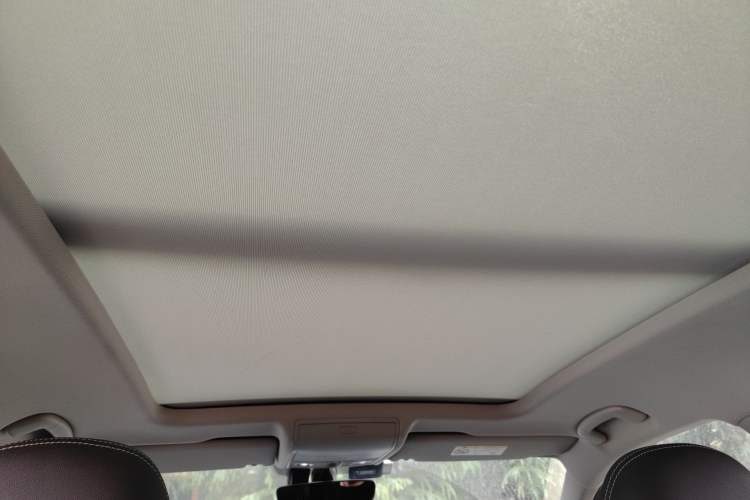 Used Volkswagen Tiguan L 2022 330TSI Automatic Two-Wheel Drive R-Line Enhanced Edition Headliner
