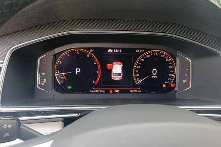 Used Volkswagen Tiguan L 2022 330TSI Automatic Two-Wheel Drive R-Line Enhanced Edition Instrument Cluster