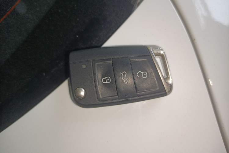 Used Volkswagen Tiguan L 2022 380TSI Automatic All-Wheel Drive R-Line Flagship 7-Seater Interior 1