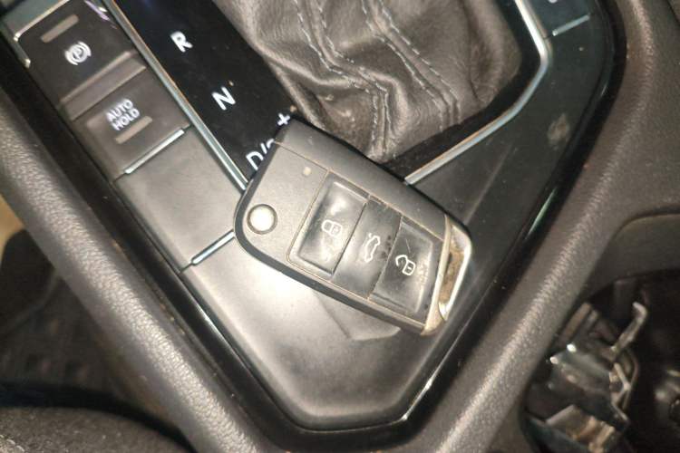 Used Volkswagen Tiguan L 2022 330TSI Automatic Two-Wheel Drive Smart Edition Interior 1