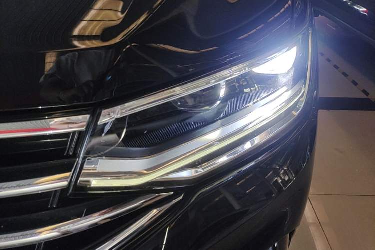Used Volkswagen Tiguan L 2022 330TSI Automatic Two-Wheel Drive R-Line Enhanced Edition Left Front Headlight