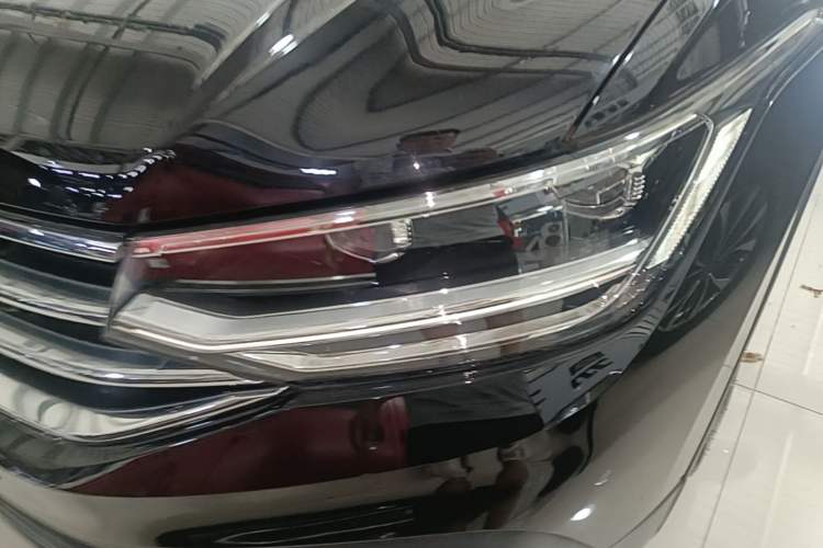 Used Volkswagen Tiguan L 2022 330TSI Automatic Two-Wheel Drive Smart Edition Left Front Headlight