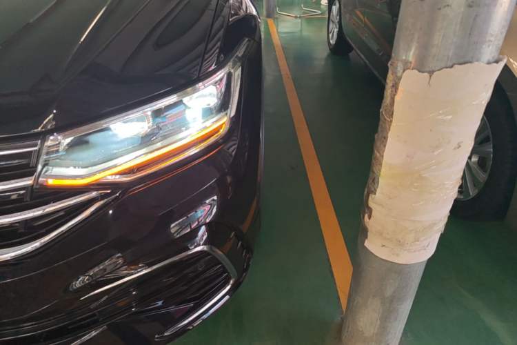 Used Volkswagen Tiguan L 2022 330TSI Automatic Two-Wheel Drive R-Line Enhanced Edition Left Front Headlight