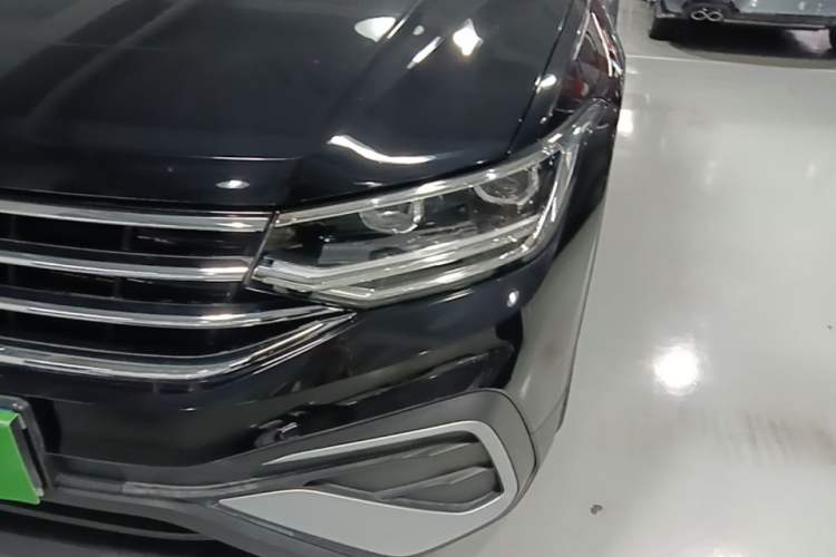 Used Volkswagen Tiguan L 2022 330TSI Automatic Two-Wheel Drive Smart Edition Left Front Headlight