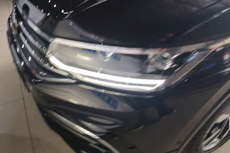 Used Volkswagen Tiguan L 2022 330TSI Automatic Two-Wheel Drive R-Line Enhanced Edition Left Front Headlight