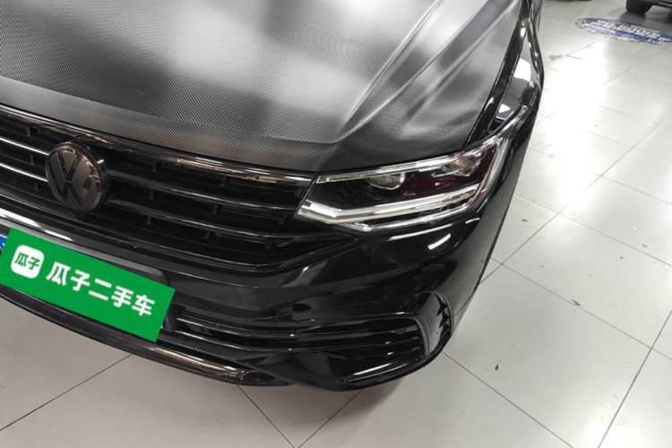 Used Volkswagen Tiguan L 2022 380TSI Automatic All-Wheel Drive R-Line Enhanced Comfort 7-Seater Left Front Headlight