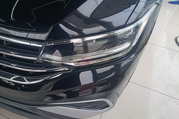 Used Volkswagen Tiguan L 2022 330TSI Automatic Two-Wheel Drive Smart Edition Left Front Headlight