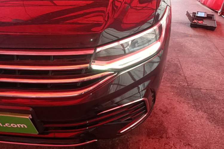 Used Volkswagen Tiguan L 2022 330TSI Automatic Two-Wheel Drive R-Line Enhanced Edition Left Front Headlight