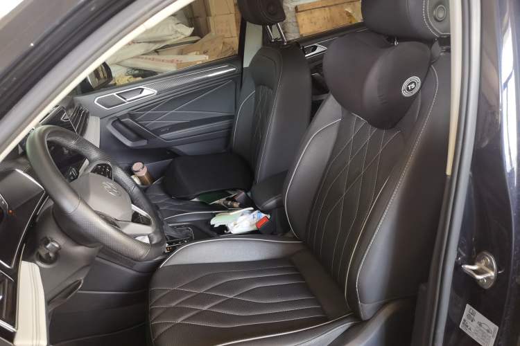 Used Volkswagen Tiguan L 2022 330TSI Automatic Two-Wheel Drive R-Line Enhanced Edition Left Front Seat