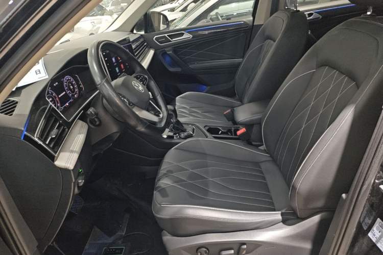 Used Volkswagen Tiguan L 2022 330TSI Automatic Two-Wheel Drive Smart Edition Left Front Seat