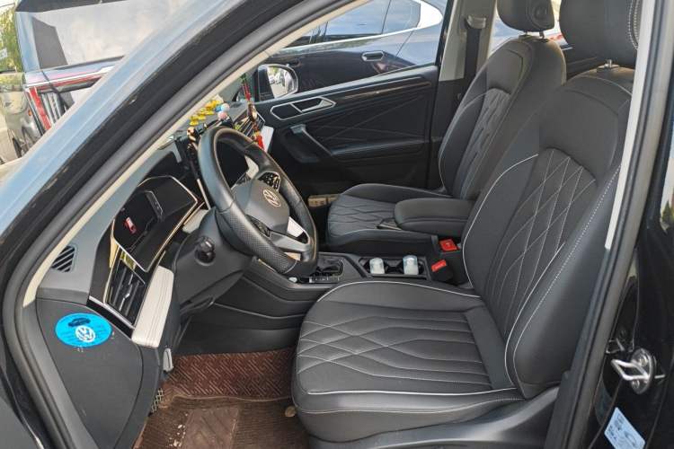 Used Volkswagen Tiguan L 2022 330TSI Automatic Two-Wheel Drive Smart Edition Left Front Seat