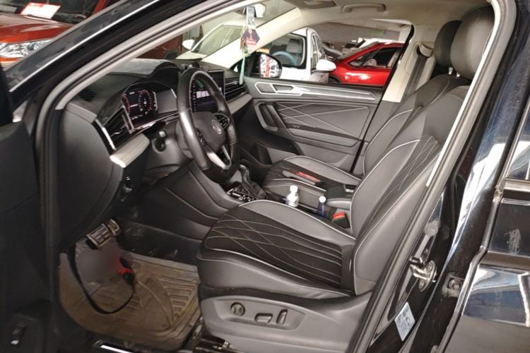 Used Volkswagen Tiguan L 2022 330TSI Automatic Two-Wheel Drive R-Line Enhanced Edition Left Front Seat