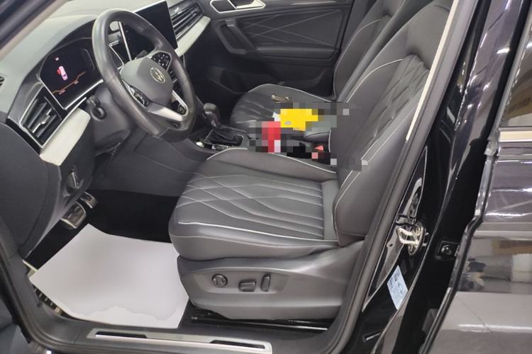 Used Volkswagen Tiguan L 2022 330TSI Automatic Two-Wheel Drive R-Line Enhanced Edition Left Front Seat