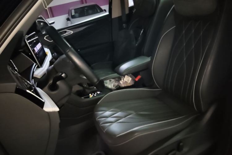 Used Volkswagen Tiguan L 2022 330TSI Automatic Two-Wheel Drive Smart Edition Left Front Seat