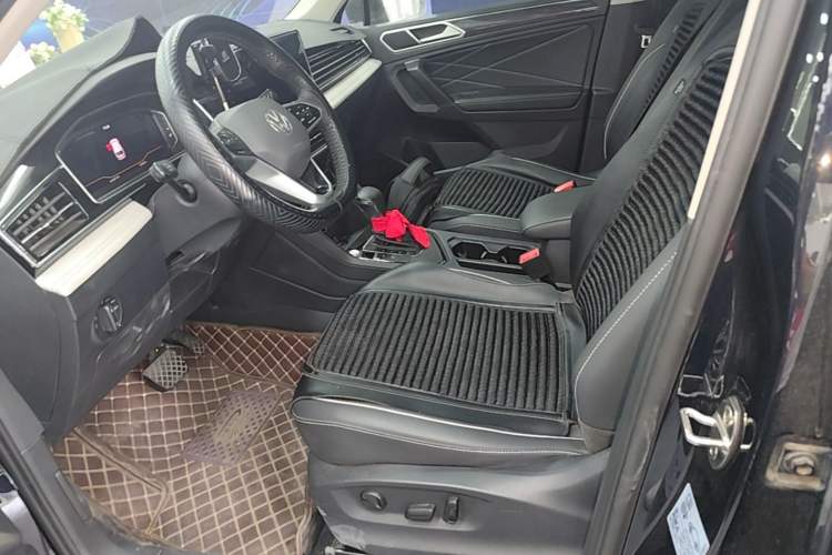 Used Volkswagen Tiguan L 2022 330TSI Automatic Two-Wheel Drive Smart Edition Left Front Seat