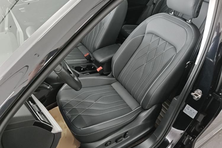 Used Volkswagen Tiguan L 2022 330TSI Automatic Two-Wheel Drive Smart Edition Left Front Seat