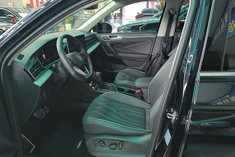 Used Volkswagen Tiguan L 2022 330TSI Automatic Two-Wheel Drive R-Line Enhanced Edition Left Front Seat