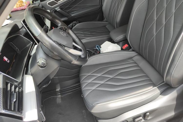 Used Volkswagen Tiguan L 2022 330TSI Automatic Two-Wheel Drive R-Line Flagship Edition Left Front Seat