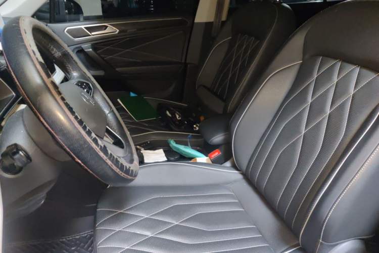 Used Volkswagen Tiguan L 2022 330TSI Automatic Two-Wheel Drive Smart Edition Left Front Seat