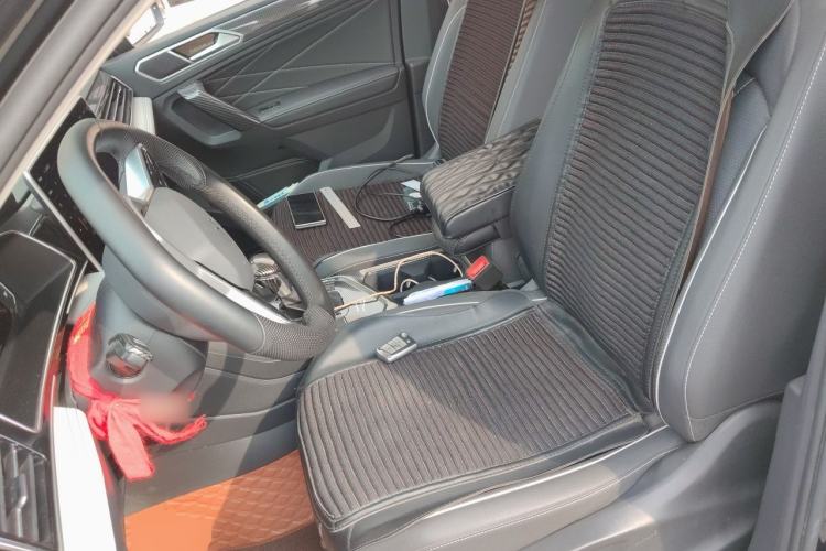 Used Volkswagen Tiguan L 2022 330TSI Automatic Two-Wheel Drive R-Line Enhanced Edition Left Front Seat