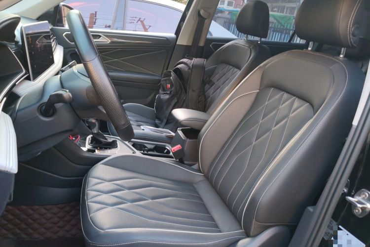 Used Volkswagen Tiguan L 2022 330TSI Automatic Two-Wheel Drive R-Line Enhanced Edition Left Front Seat
