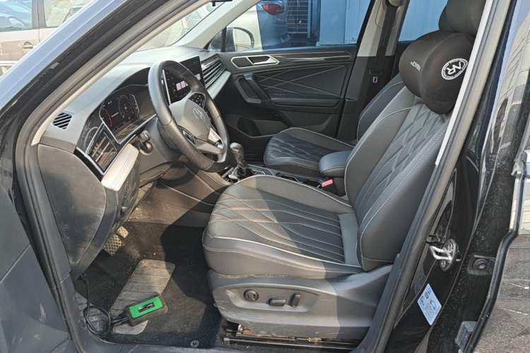 Used Volkswagen Tiguan L 2022 330TSI Automatic Two-Wheel Drive Smart Edition Left Front Seat