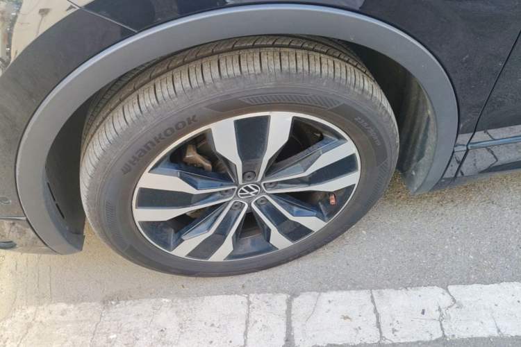Used Volkswagen Tiguan L 2022 330TSI Automatic Two-Wheel Drive R-Line Enhanced Edition Left Front Wheel Hub