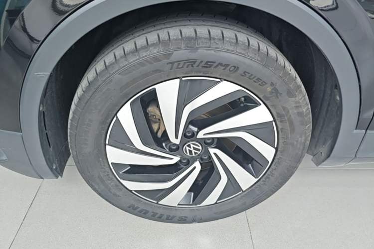 Used Volkswagen Tiguan L 2022 330TSI Automatic Two-Wheel Drive Smart Edition Left Front Wheel Hub