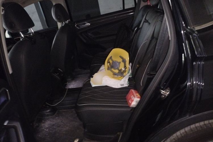 Used Volkswagen Tiguan L 2022 330TSI Automatic Two-Wheel Drive Smart Edition Left Rear Seat