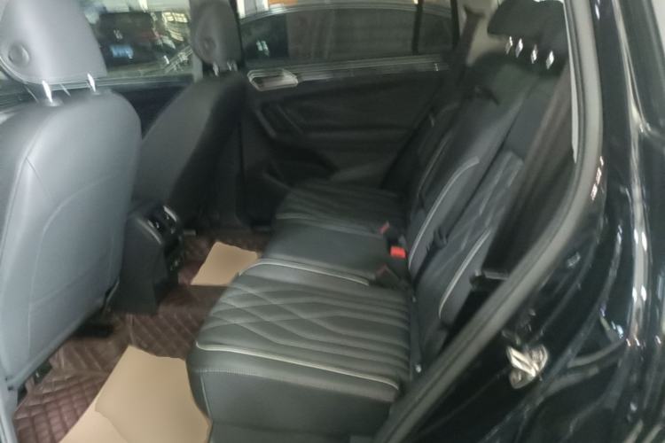 Used Volkswagen Tiguan L 2022 330TSI Automatic Two-Wheel Drive Smart Edition Left Rear Seat