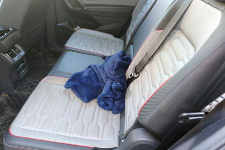 Used Volkswagen Tiguan L 2022 380TSI Automatic All-Wheel Drive R-Line Flagship 7-Seater Left Rear Seat