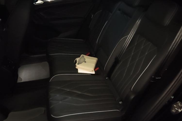 Used Volkswagen Tiguan L 2022 330TSI Automatic Two-Wheel Drive Smart Edition Left Rear Seat
