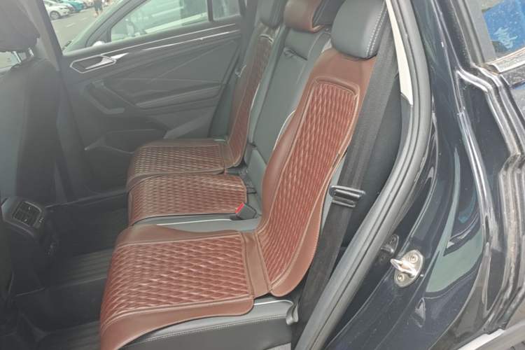 Used Volkswagen Tiguan L 2022 330TSI Automatic Two-Wheel Drive Smart Edition Left Rear Seat