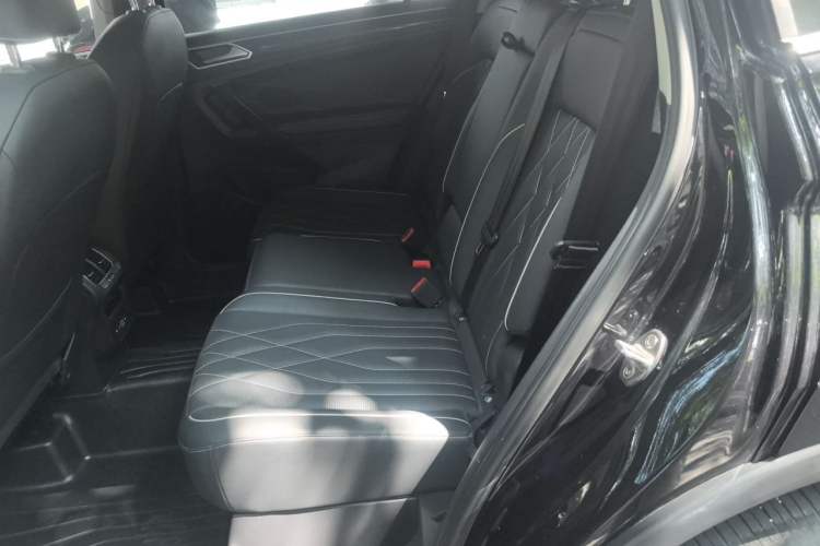Used Volkswagen Tiguan L 2022 330TSI Automatic Two-Wheel Drive Smart Edition Left Rear Seat