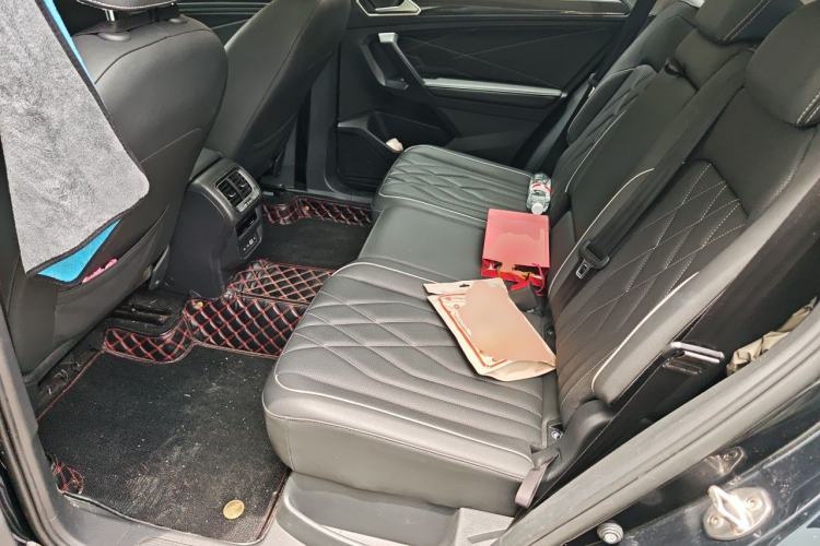 Used Volkswagen Tiguan L 2022 330TSI Automatic Two-Wheel Drive Smart Edition Left Rear Seat