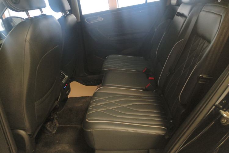 Used Volkswagen Tiguan L 2022 330TSI Automatic Two-Wheel Drive Smart Edition Left Rear Seat