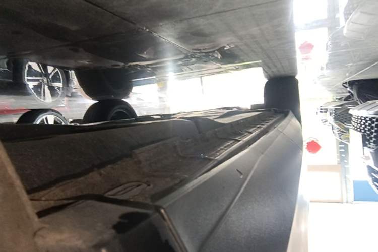 Used Volkswagen Tiguan L 2022 330TSI Automatic Two-Wheel Drive Smart Edition Left Side Sill