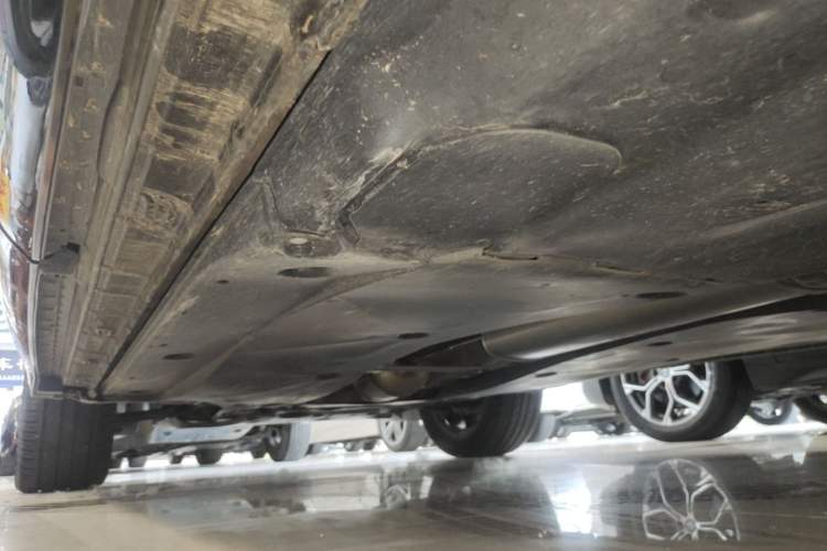 Used Volkswagen Tiguan L 2022 330TSI Automatic Two-Wheel Drive R-Line Enhanced Edition Left Side Sill