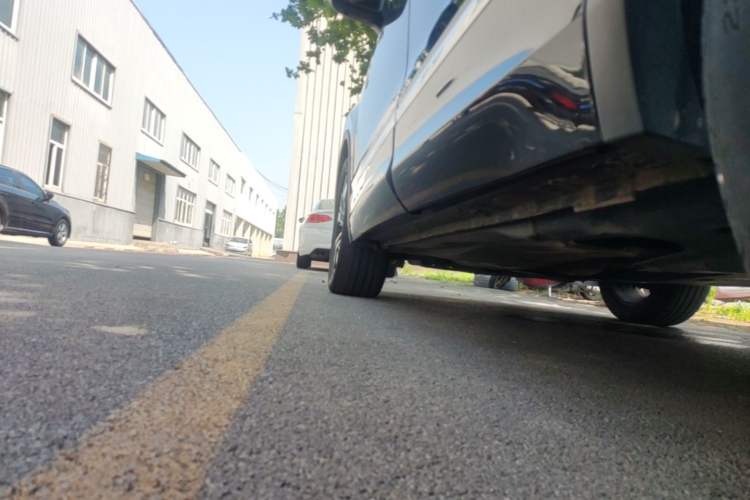 Used Volkswagen Tiguan L 2022 330TSI Automatic Two-Wheel Drive R-Line Enhanced Edition Left Side Sill