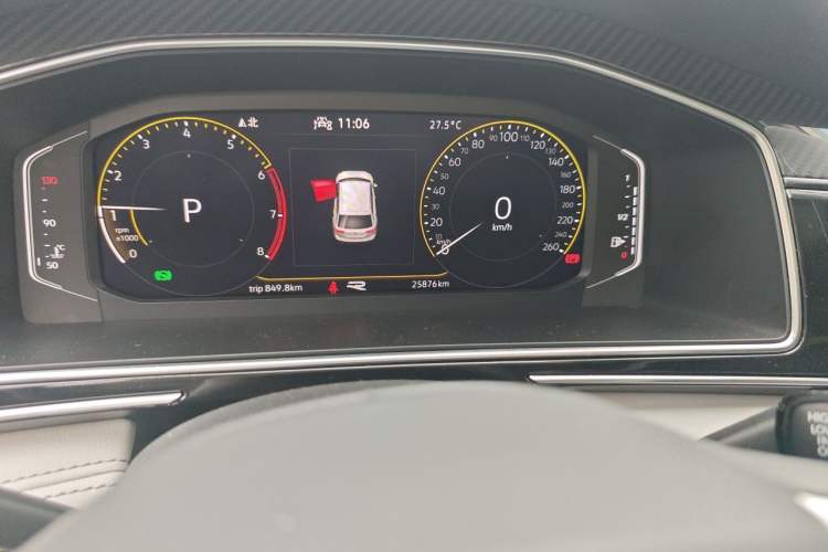Used Volkswagen Tiguan L 2022 330TSI Automatic Two-Wheel Drive R-Line Enhanced Edition Odometer Close Up