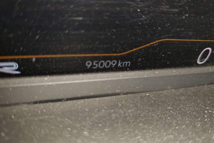 Used Volkswagen Tiguan L 2022 330TSI Automatic Two-Wheel Drive R-Line Enhanced Edition Odometer Close Up