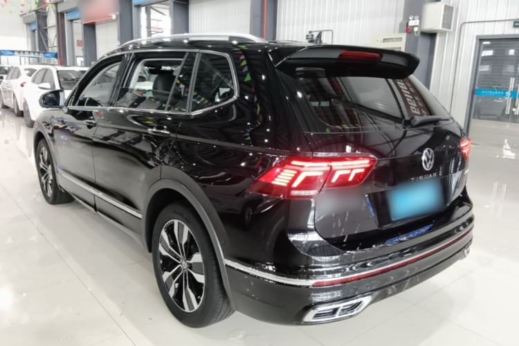 Used Volkswagen Tiguan L 2022 330TSI Automatic Two-Wheel Drive R-Line Enhanced Edition Rear Left 45 Deg