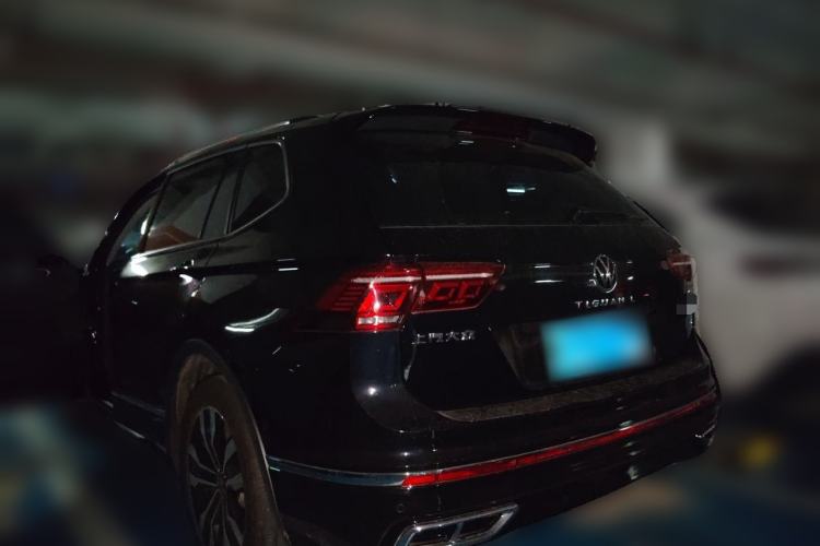 Used Volkswagen Tiguan L 2022 330TSI Automatic Two-Wheel Drive R-Line Enhanced Edition Rear Left 45 Deg