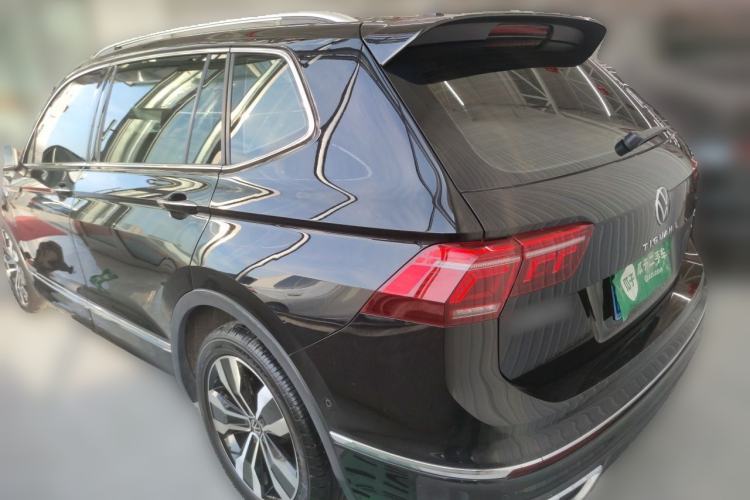 Used Volkswagen Tiguan L 2022 330TSI Automatic Two-Wheel Drive R-Line Enhanced Edition Rear Left 45 Deg