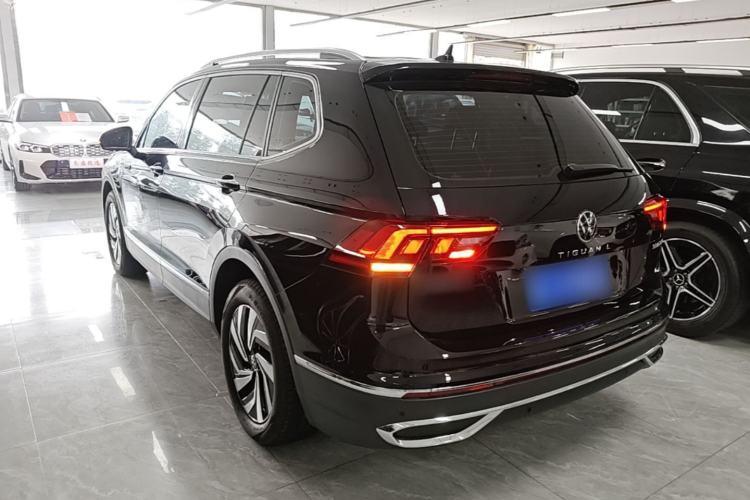 Used Volkswagen Tiguan L 2022 330TSI Automatic Two-Wheel Drive Smart Edition Rear Left 45 Deg