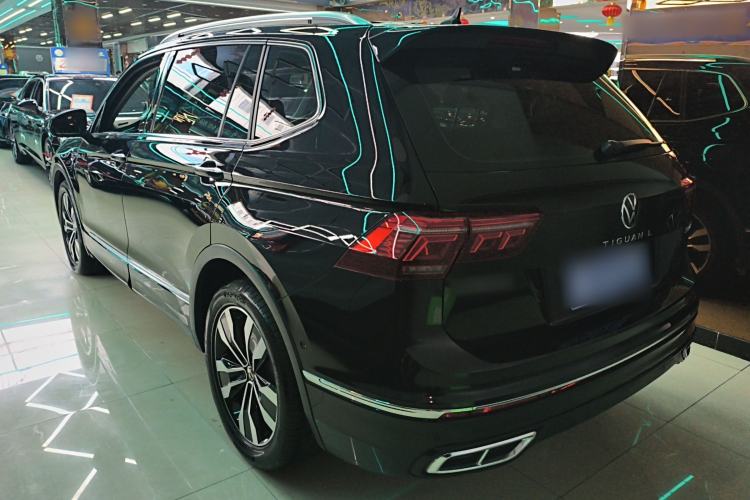 Used Volkswagen Tiguan L 2022 330TSI Automatic Two-Wheel Drive R-Line Enhanced Edition Rear Left 45 Deg