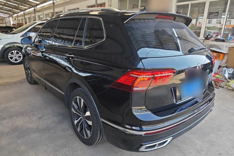 Used Volkswagen Tiguan L 2022 330TSI Automatic Two-Wheel Drive R-Line Enhanced Edition Rear Left 45 Deg